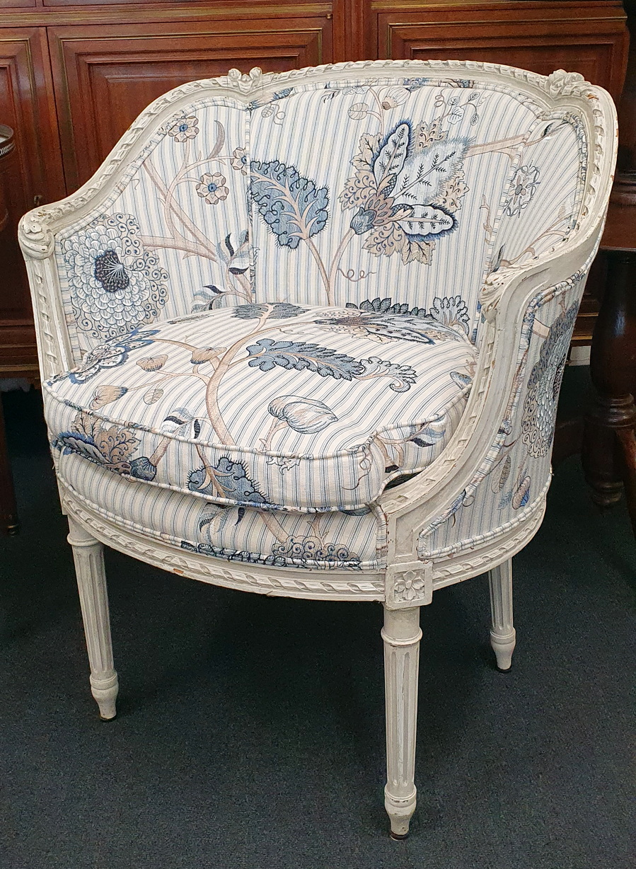 A pair of 'Bergères en Corbeille' Armchairs